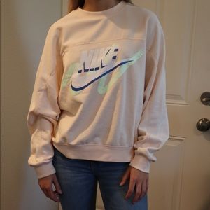 Women’s Nike crewneck